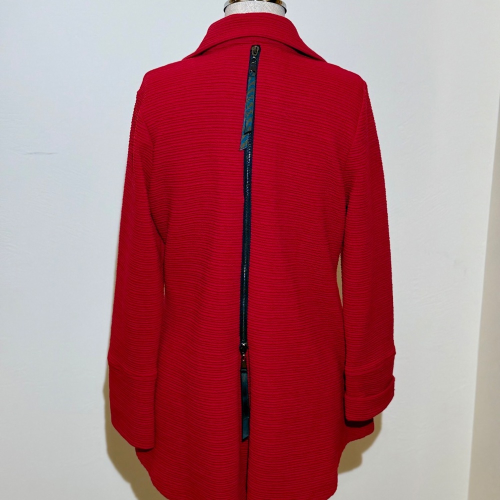 🔥EXQUISITE‼️ Contemporary Jacket from IC Collection in True Red - Size Small ♥️ - Picture 4 of 10